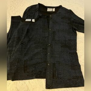 CHICOS Women’s Blue/Gray on Black Patterned Travelers Jacket/Top Set, Size 1/Med